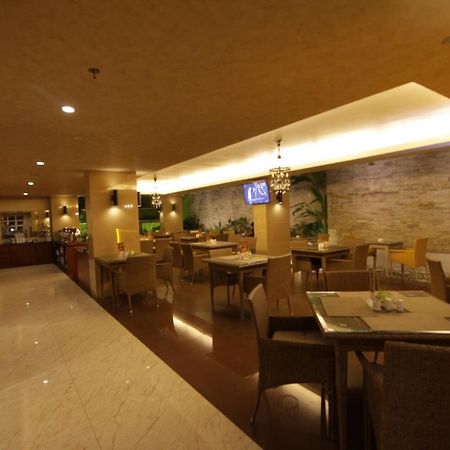 Best City Hotel Yogyakarta Exterior photo