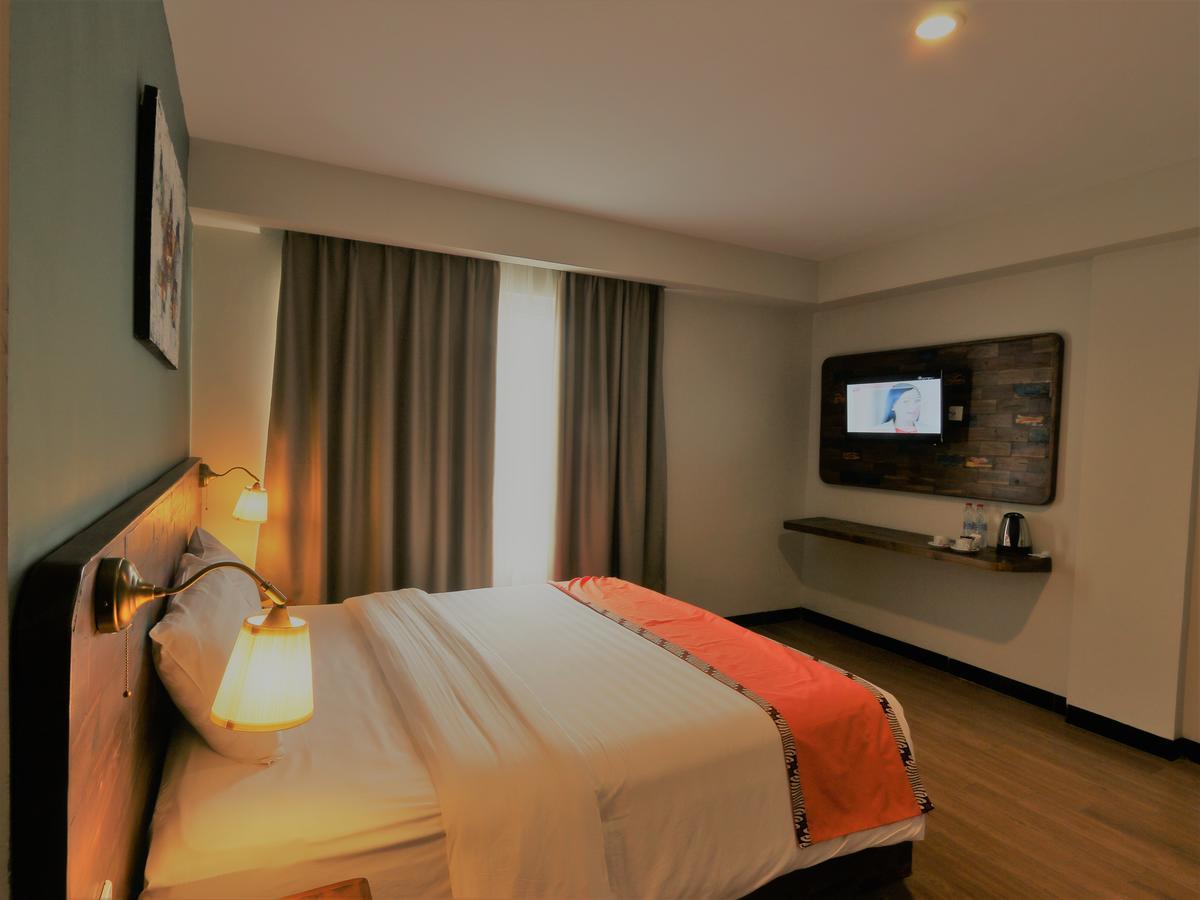 Best City Hotel Yogyakarta Exterior photo